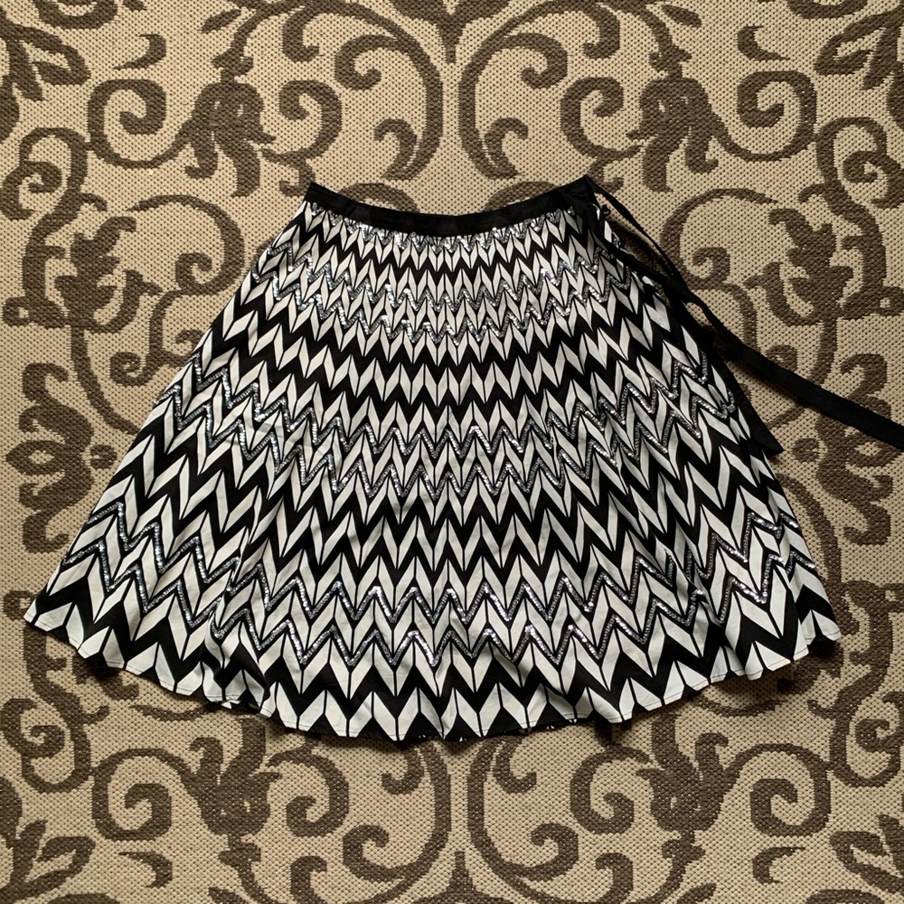 BCBGMaxAzria A-Line Patterned Sequin Skirt